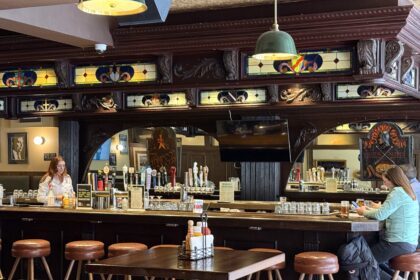 Bar Pez: Menu, Drinks, Atmosphere & Why It’s Worth Visiting