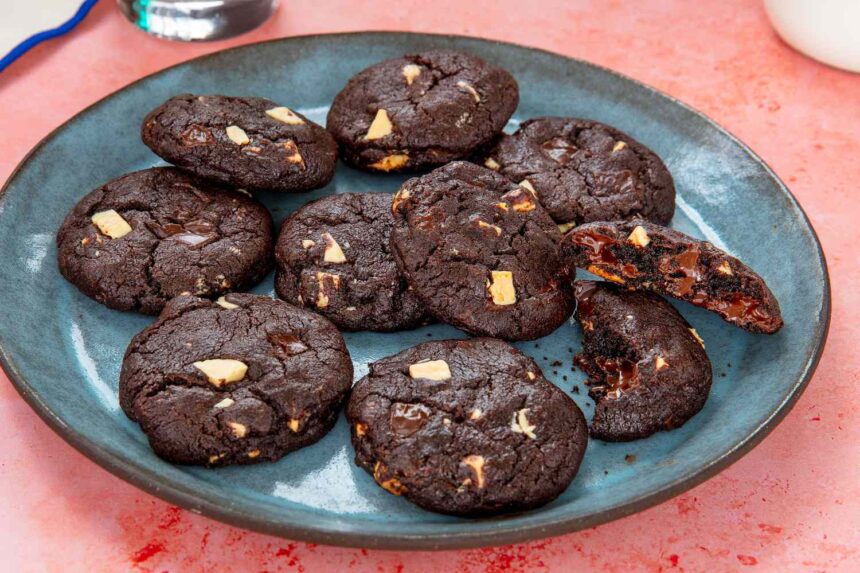 Champurradas: Guatemala’s Traditional Sesame Cookies You Need to Try